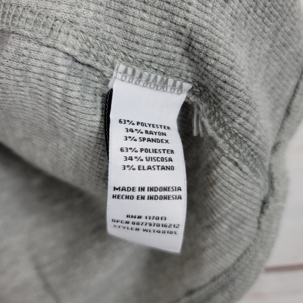 Wildfox | Ribbed Thermal Raw Hem Long Sl Top - Picture 7 of 7